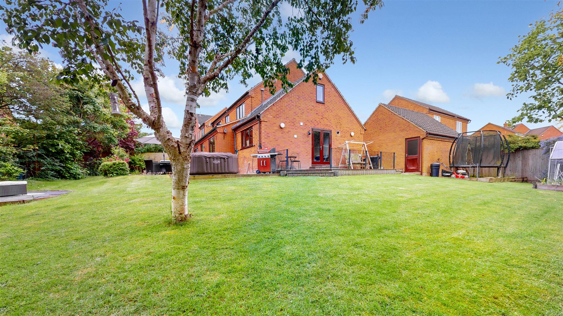 Chatsworth, Great Holm, Milton Keynes